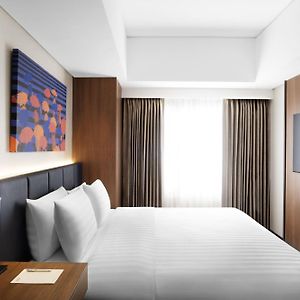 One Bedroom Premier Apartment